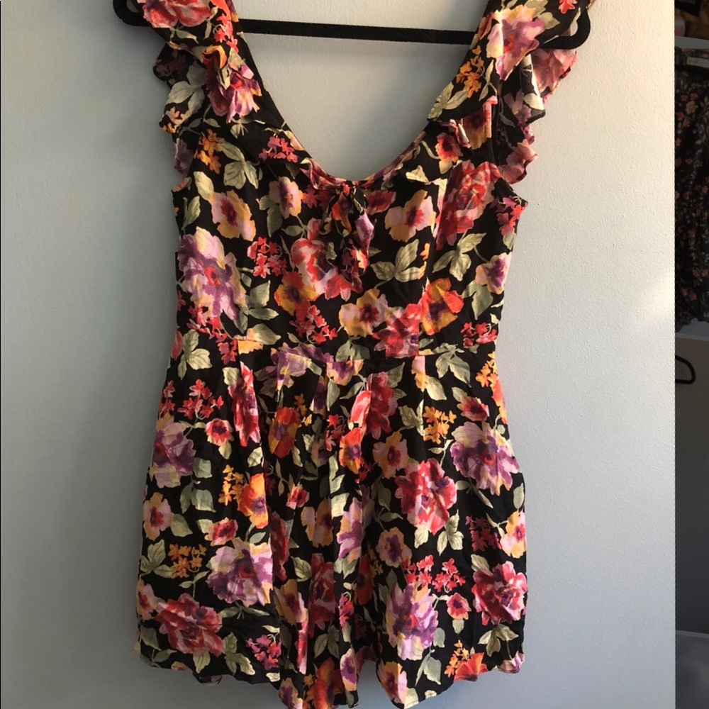 FLORAL URBAN OUTFITTERS ROMPER